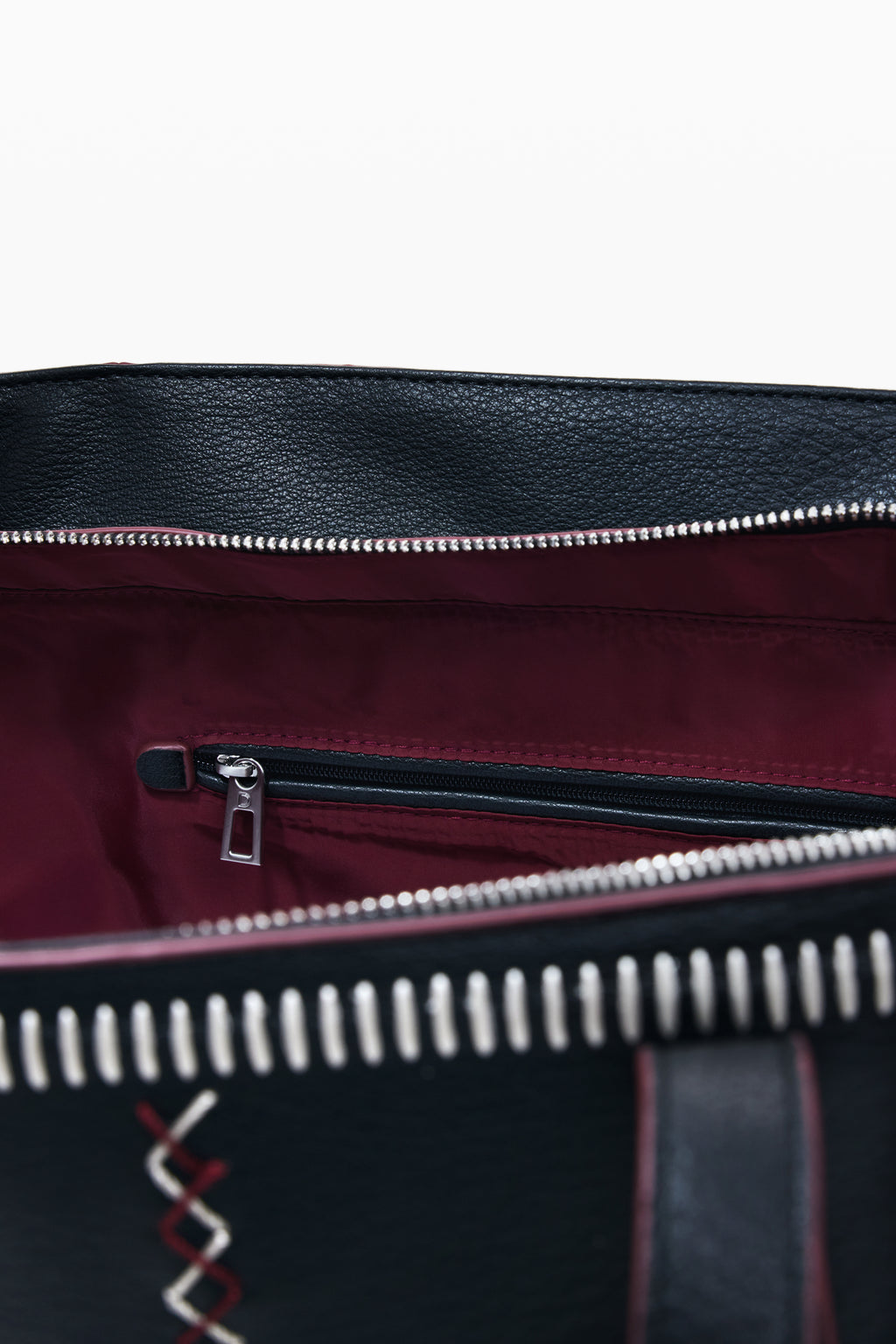 BOLSO NEGRO DE MUJER DESIGUAL 