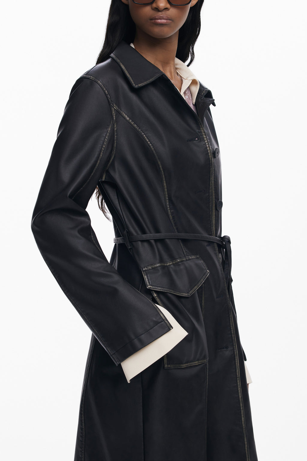 ABRIGO NEGRO DE MUJER DESIGUAL 