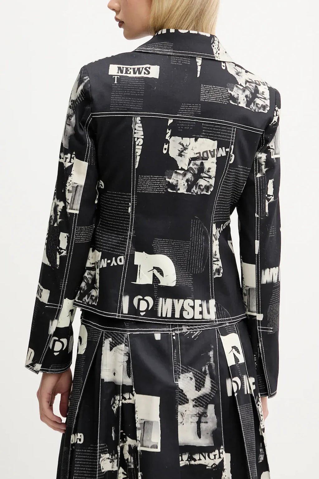 CHAQUETA DEPORTIVA NEGRA DE MUJER DESIGUAL 