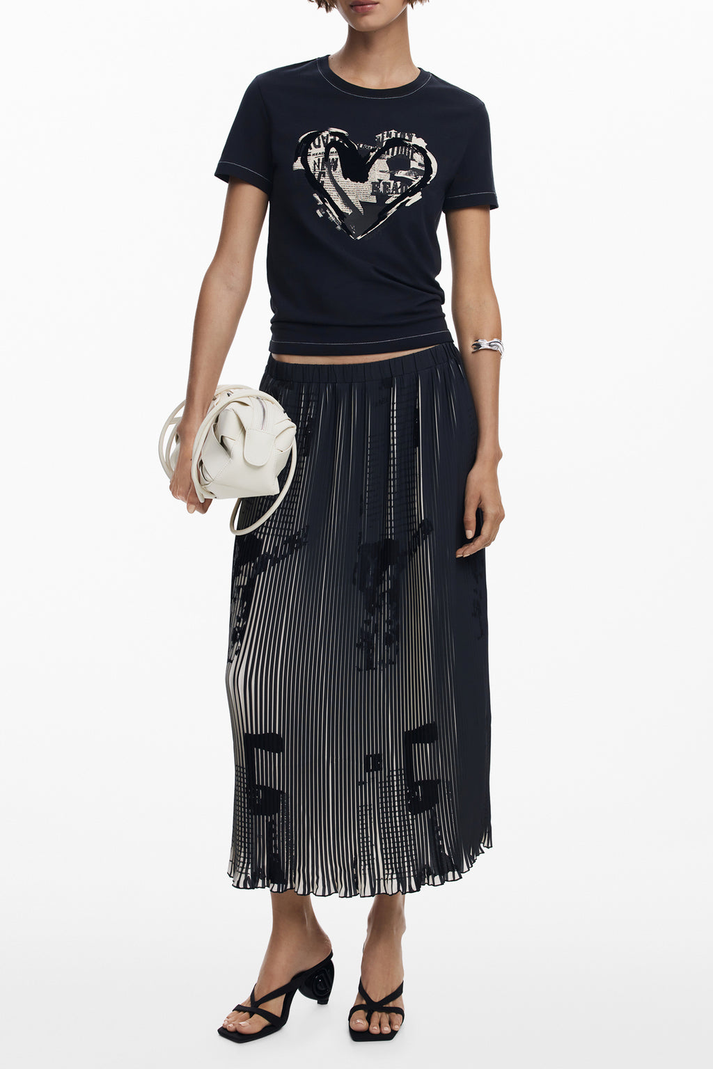 FALDA LARGA DE MUJER DESIGUAL NEGRA 