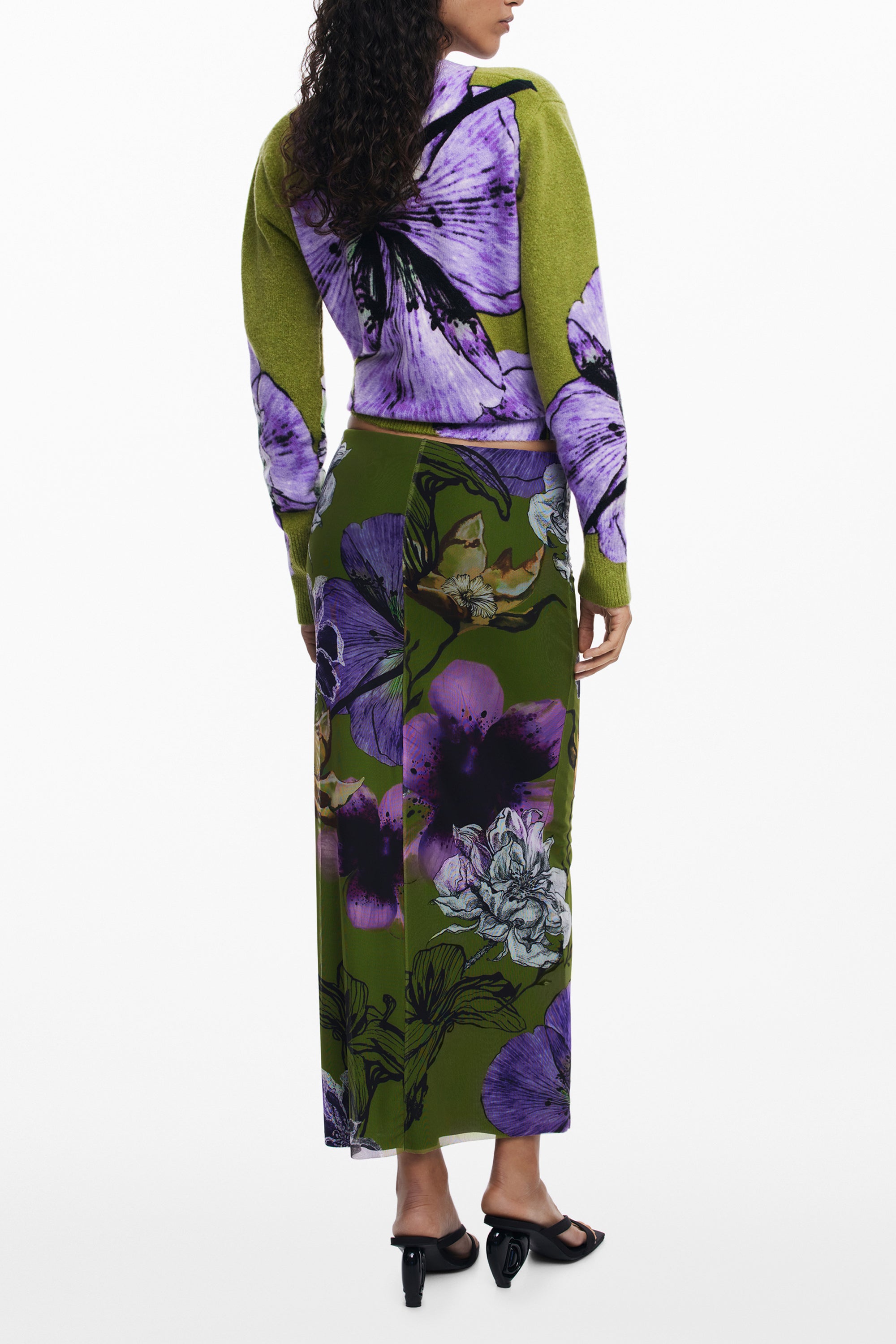 FALDA LARGA VERDE DE MUJER DESIGUAL 