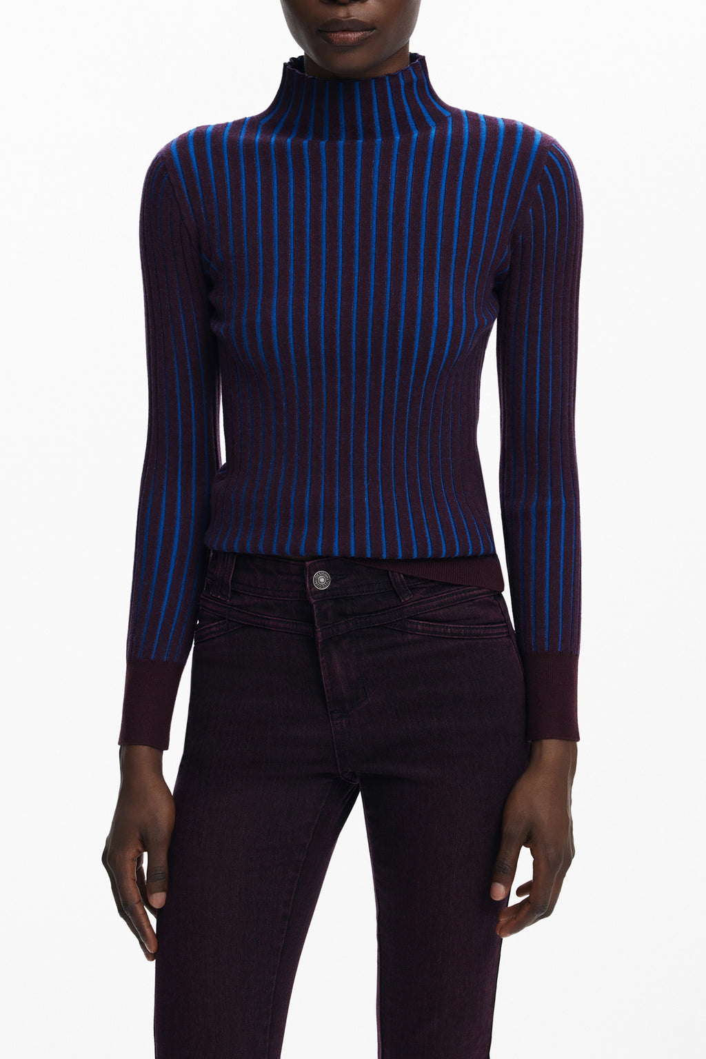 SUÉTER MARRÓN DE MUJER DESIGUAL 