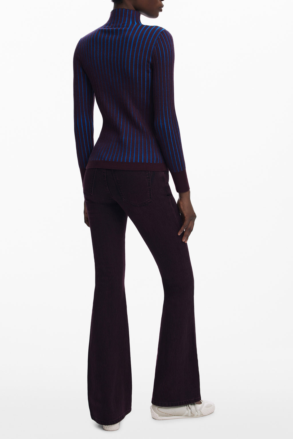 SUÉTER MARRÓN DE MUJER DESIGUAL 