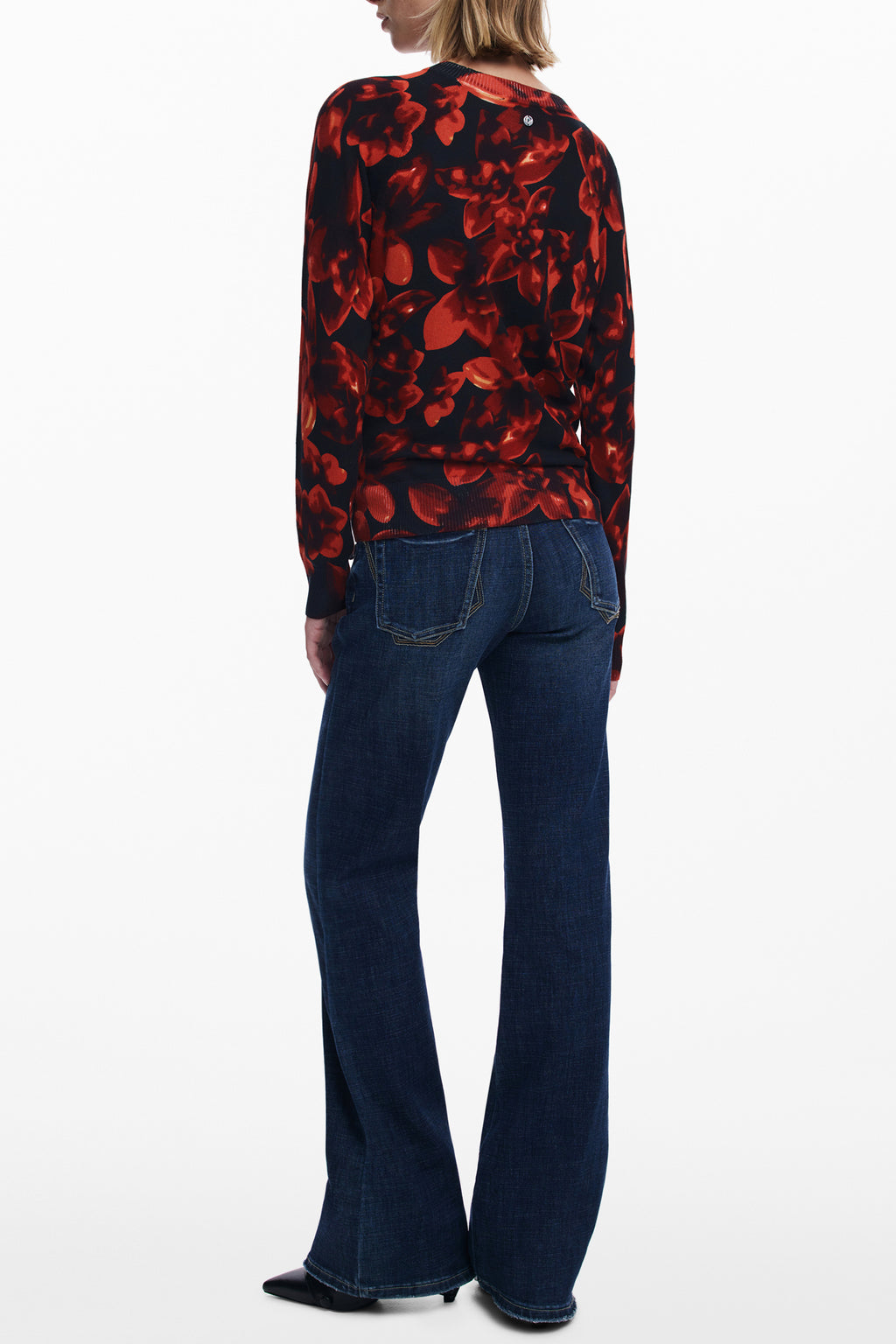 SUÉTER NEGRO DE MUJER DESIGUAL 