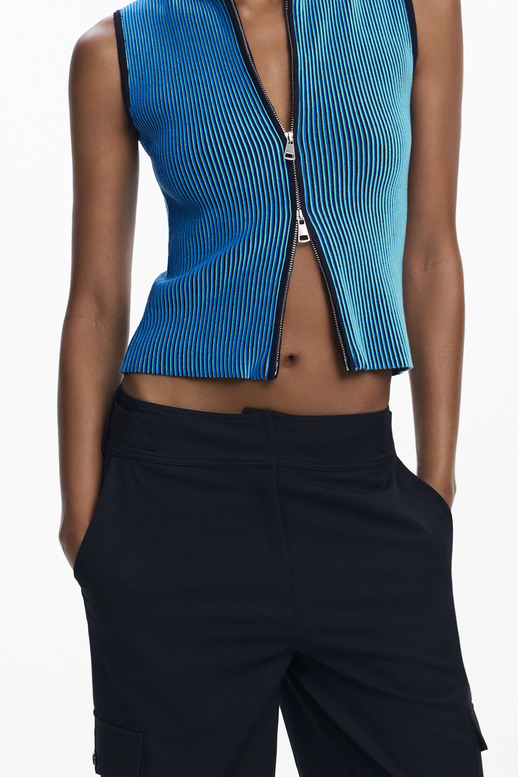 PANTALONES NEGROS DE MUJER DESIGUAL 