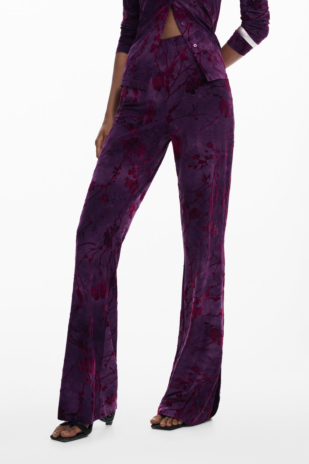PANTALONES MORADOS DE MUJER DESIGUAL 