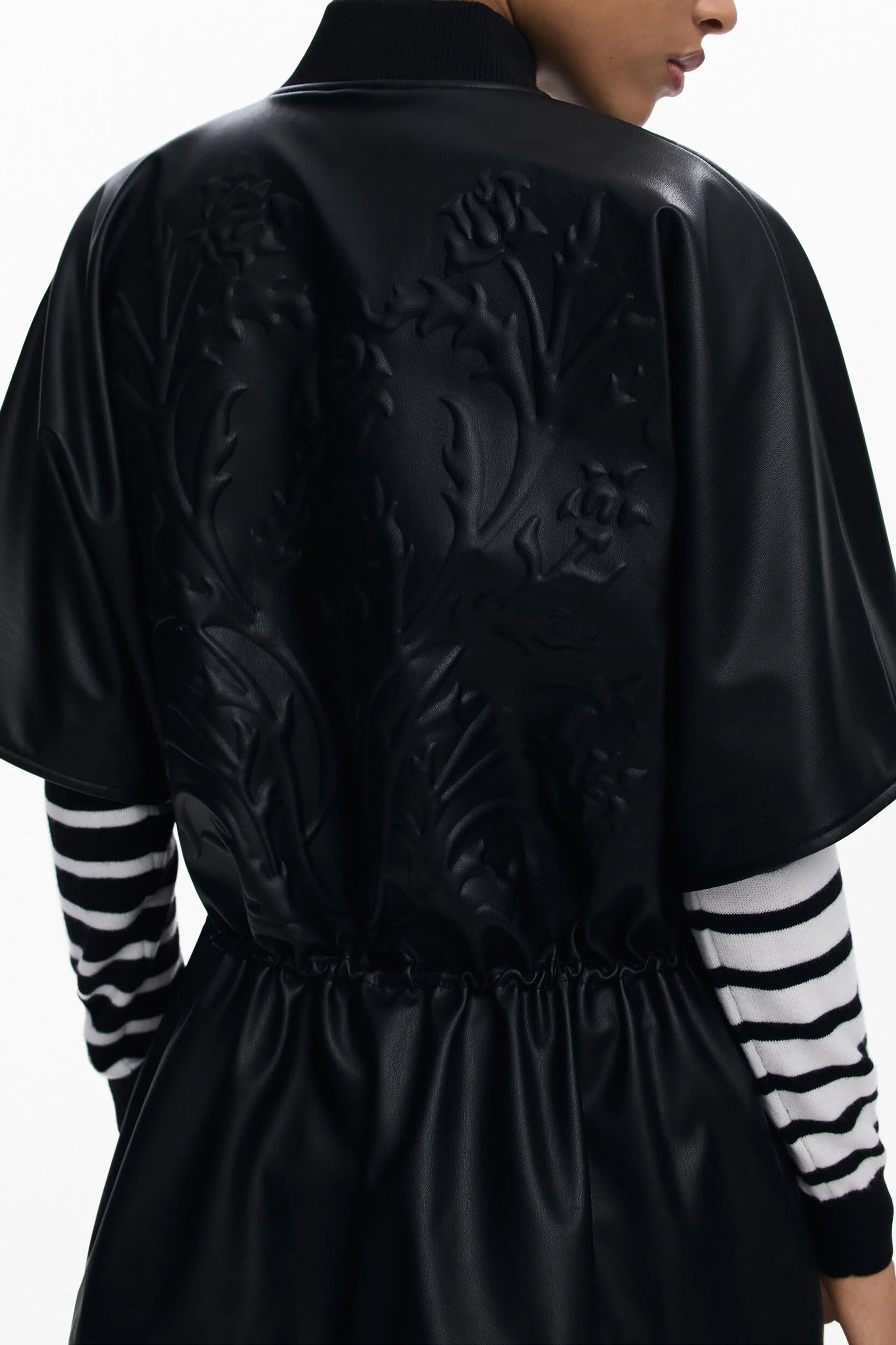 PONCHO DESIGUAL MUJER NEGRO 