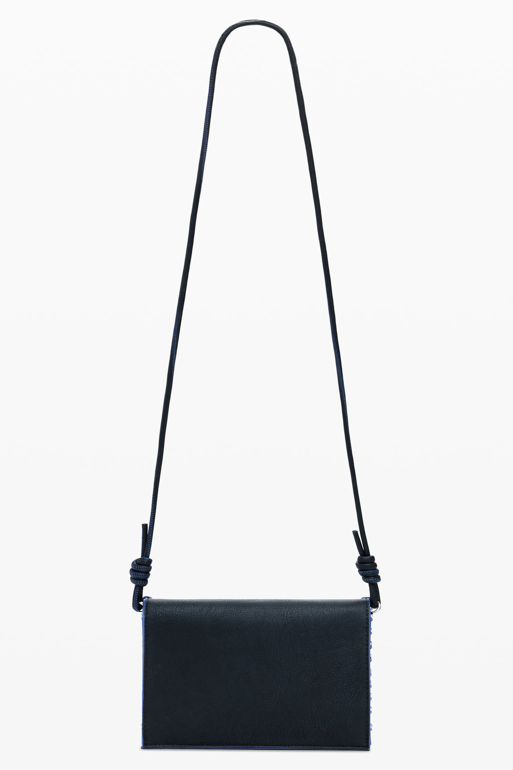 CARTERA NEGRA DE MUJER DESIGUAL 