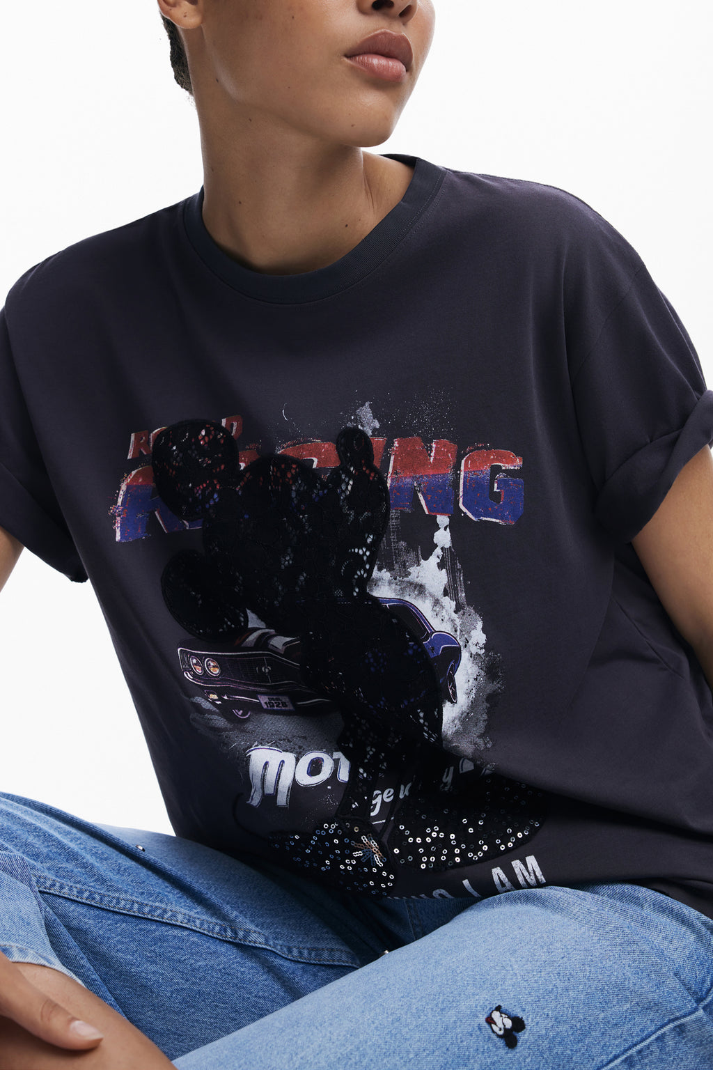 CAMISETA DE MANGA CORTA DE MUJER DESIGUAL NEGRA 