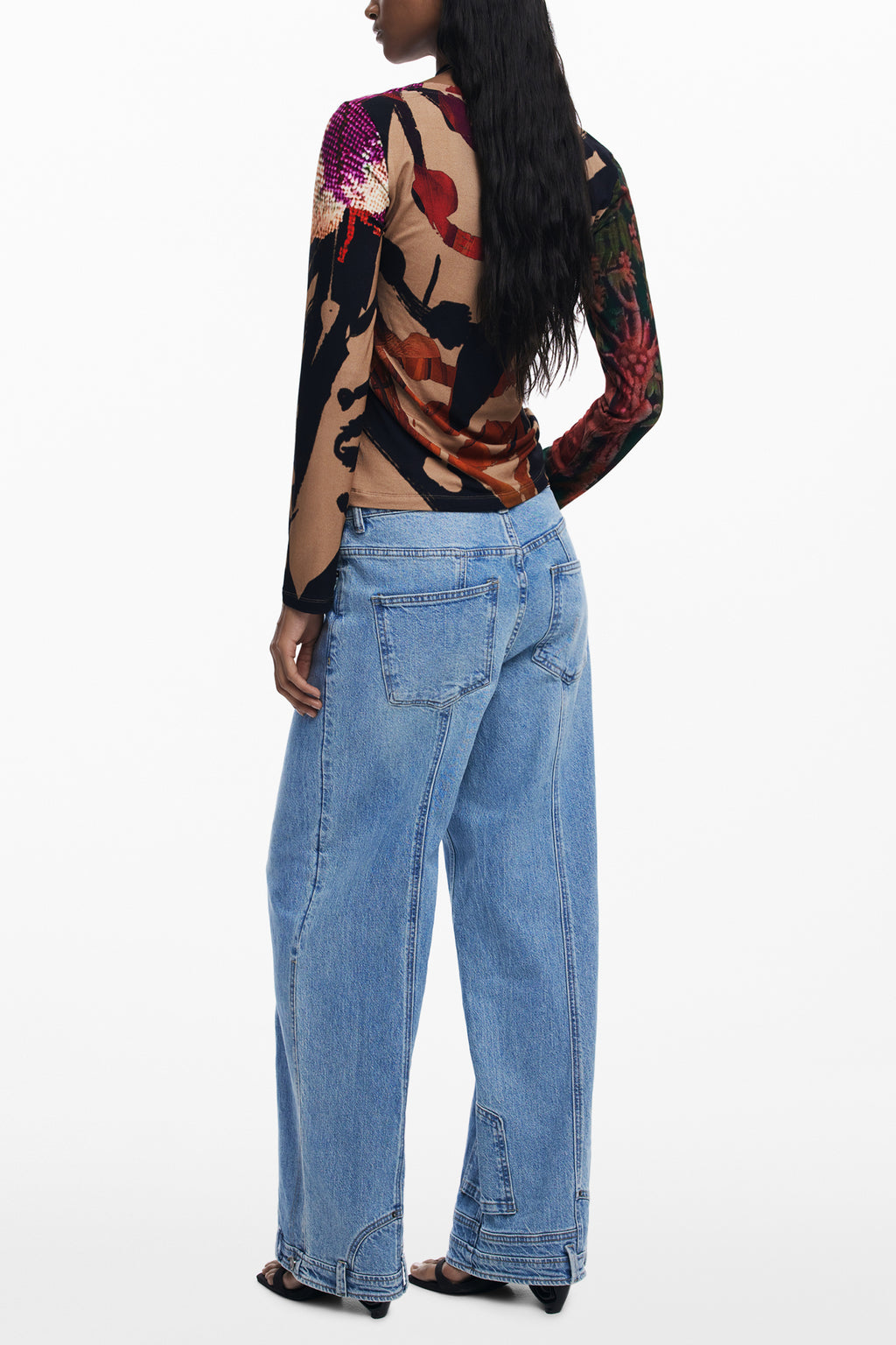 CAMISETA DE MANGA LARGA DE MUJER DESIGUAL, MARRÓN 