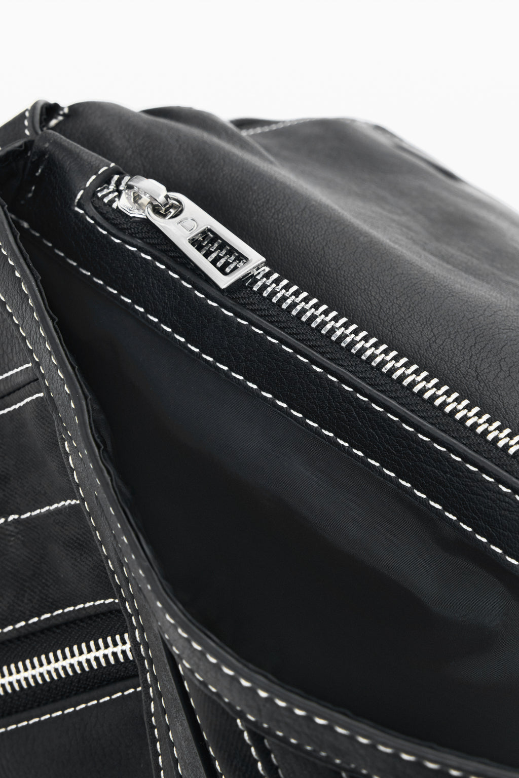 DESIGUAL WOMEN'S BLACK BACKPACK 