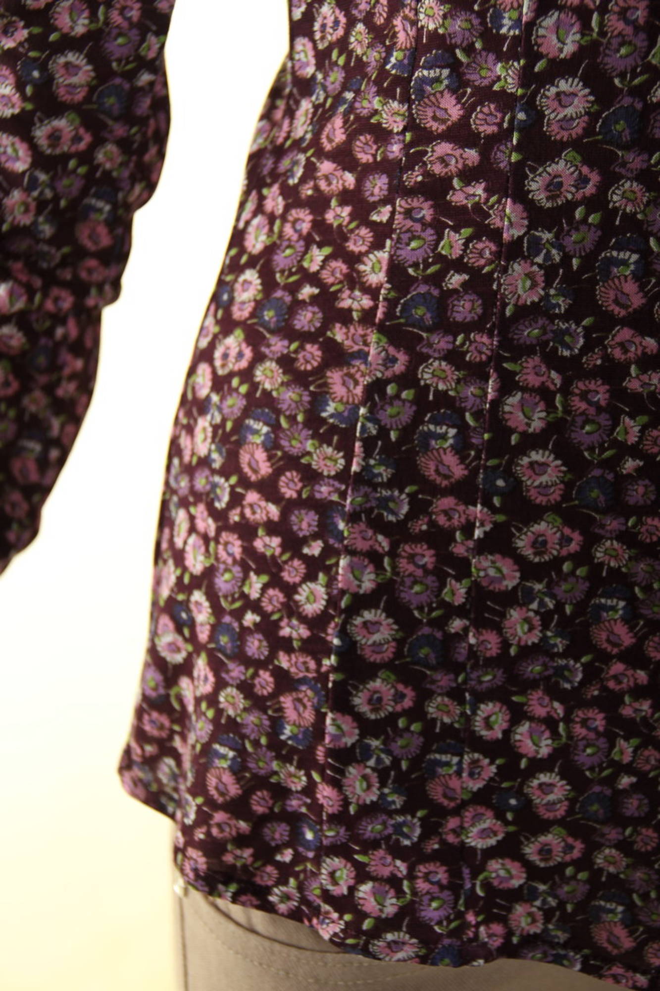 HOLIDAY INN WOMEN'S LONG-SLEEVED PURPLE SHIRT 