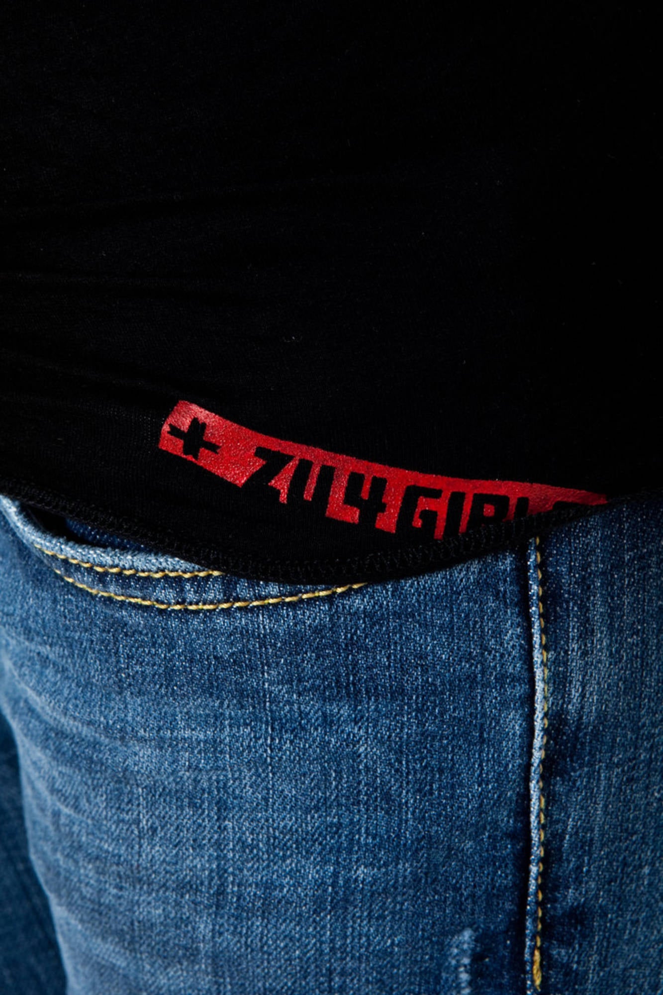 ZUELEMENTS WOMEN'S BLACK TANK TOP 